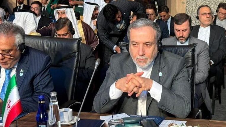 Respon Gencatan Senjata Lebanon, Iran Buka Selat Hormuz