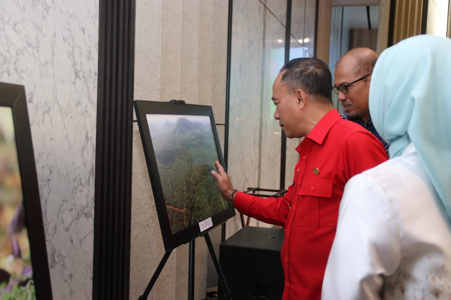 Hari Bumi 2026, Wagub Kalbar Tegaskan Investasi Tidak Boleh Korbankan Hutan dan Lingkungan