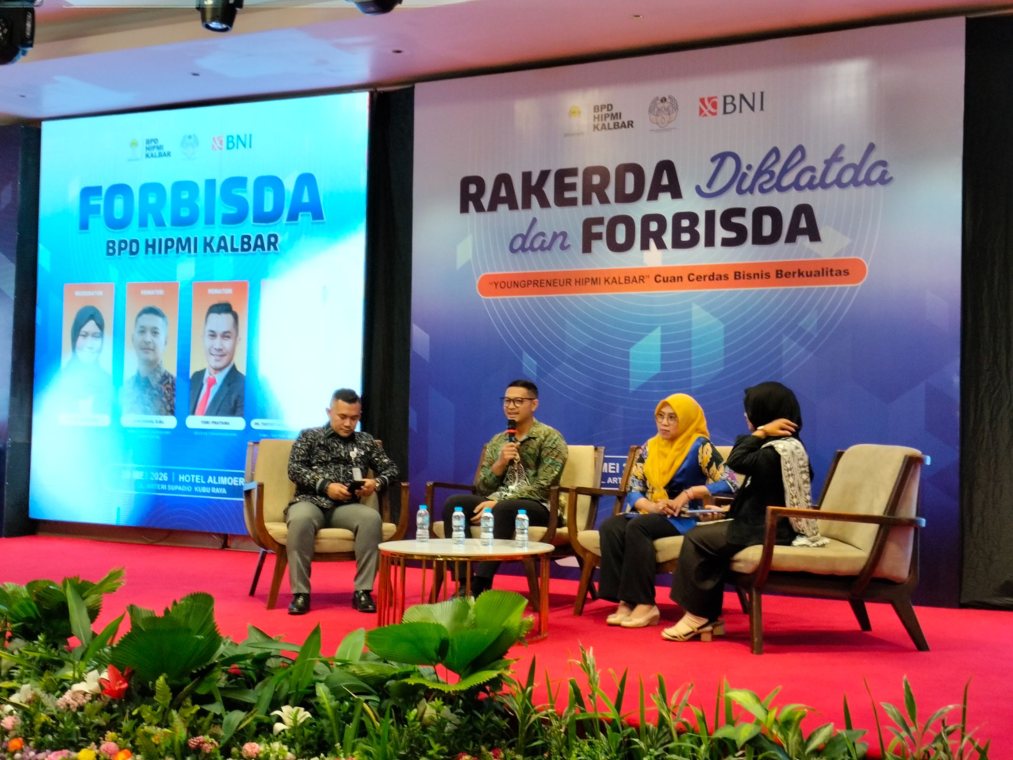 Pelantikan HIPMI PT Kalbar, Pengusaha Muda Didorong Manfaatkan Teknologi AI
