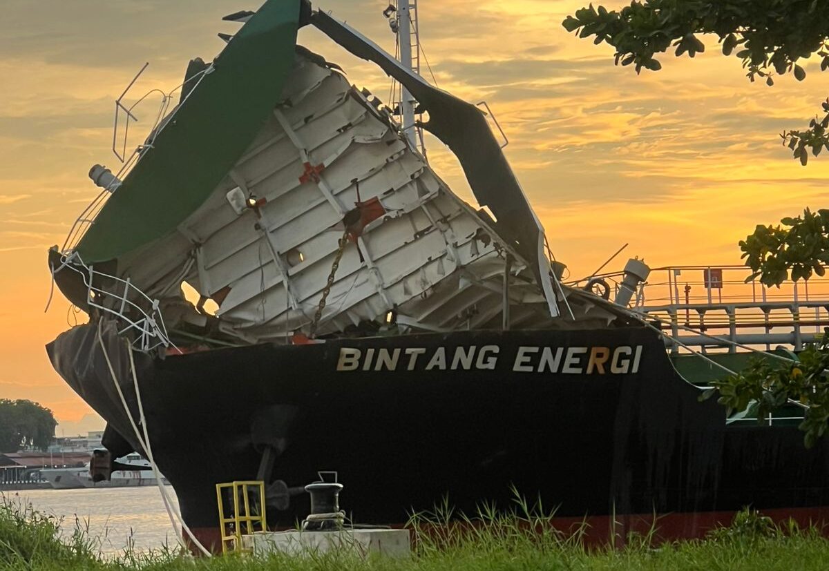 Ledakan Kapal Tanker Pertamina di Pontianak, 3 Orang Luka