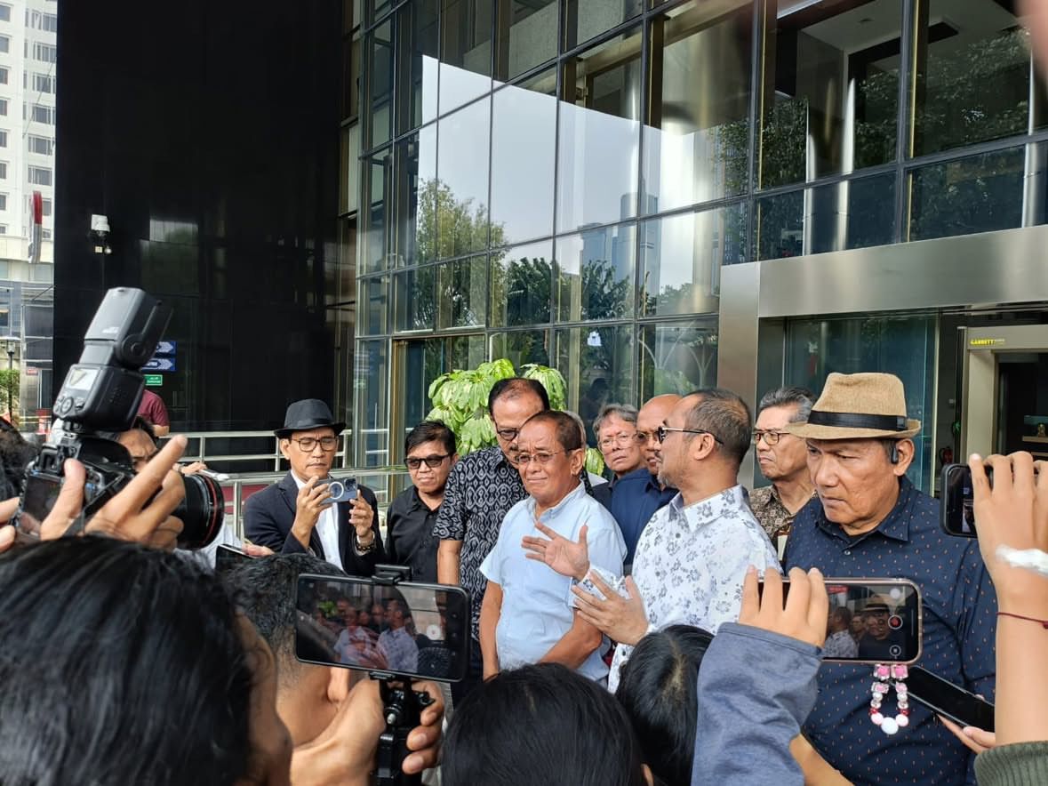 Kasus Korupsi Bauksit Kalbar, Eks Wakil Ketua KPK Desak Kejagung Buru Pejabat Pemberi Izin
