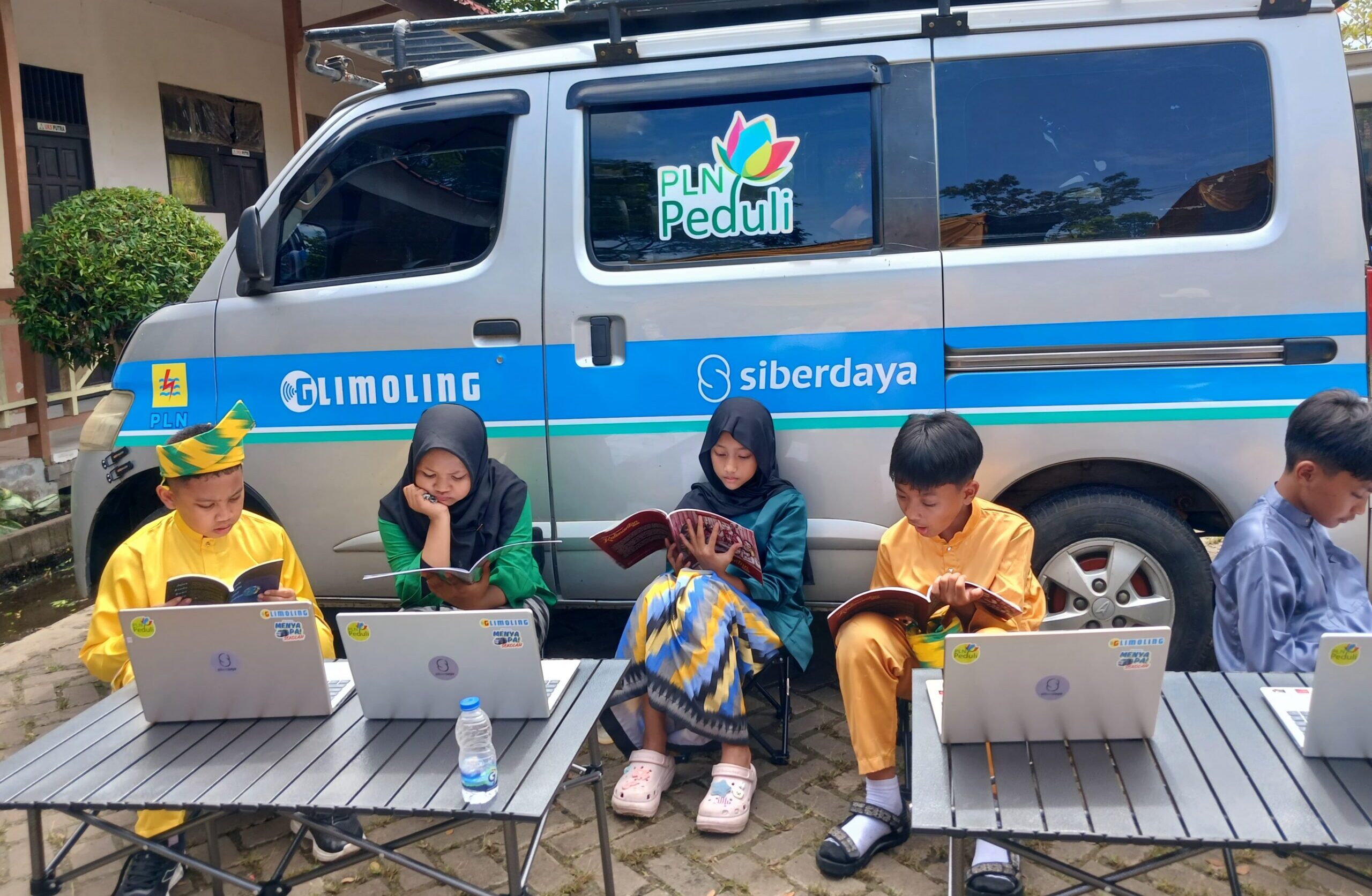 Glimoling Resmi Meluncur, Bawa Literasi dan Internet Gratis ke Lima Wilayah Kalbar