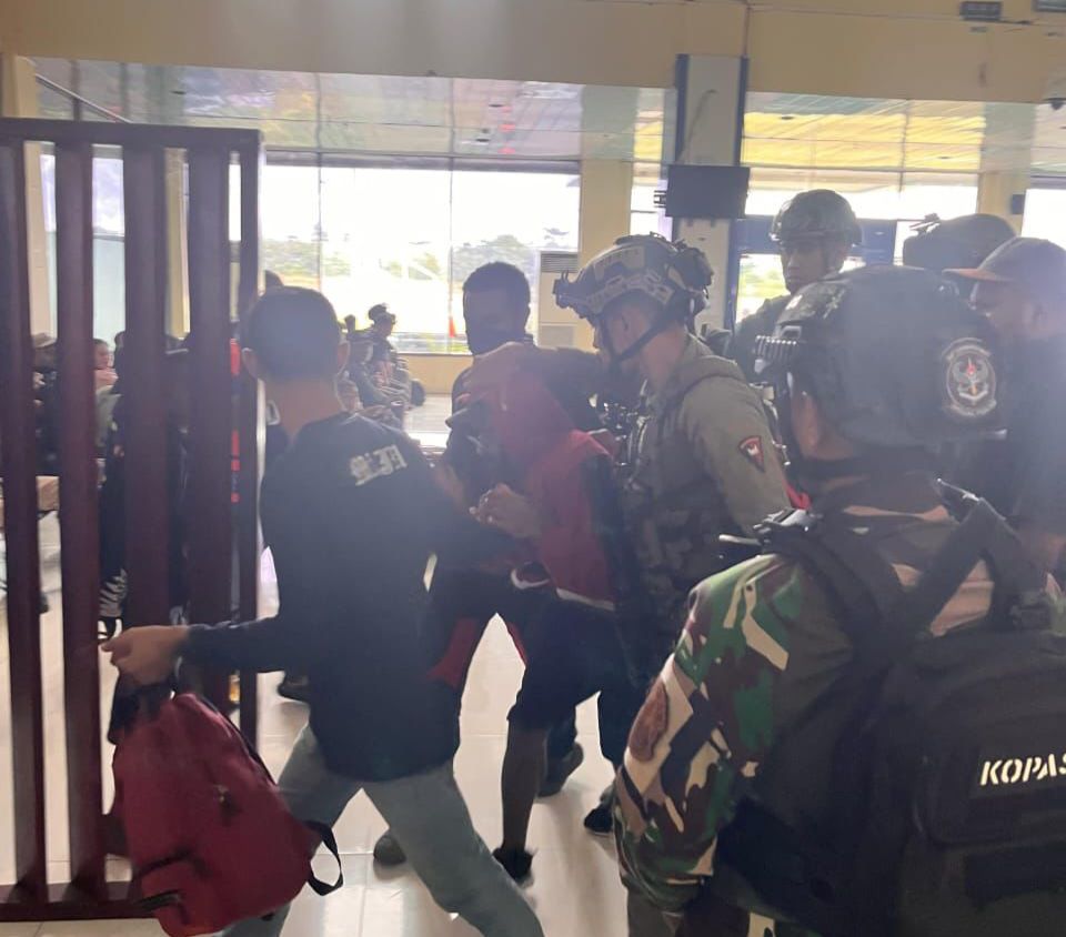 Gagal Kabur ke Jayapura, Wakil Komandan Batalyon KKB Kodap XVI Diringkus di Bandara Yahukimo