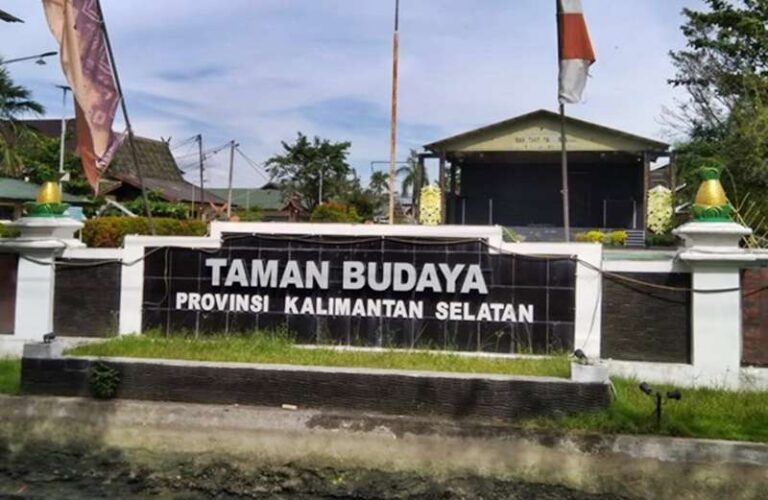 "UPTD Taman Budaya Kalsel berkoordinasi dengan Kementerian Kebudayaan untuk membenahi Gedung Susu, Balairung, dan Wisma yang kondisinya sudah usang."