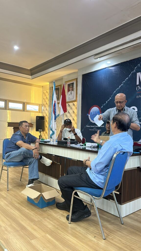 "Sejumlah alumni senior IAFT menyoroti terbatasnya komunikasi dan adanya kesan jaga jarak dari pengurus baru di bawah kepemimpinan Irwan TS’93 pasca-Musta."
