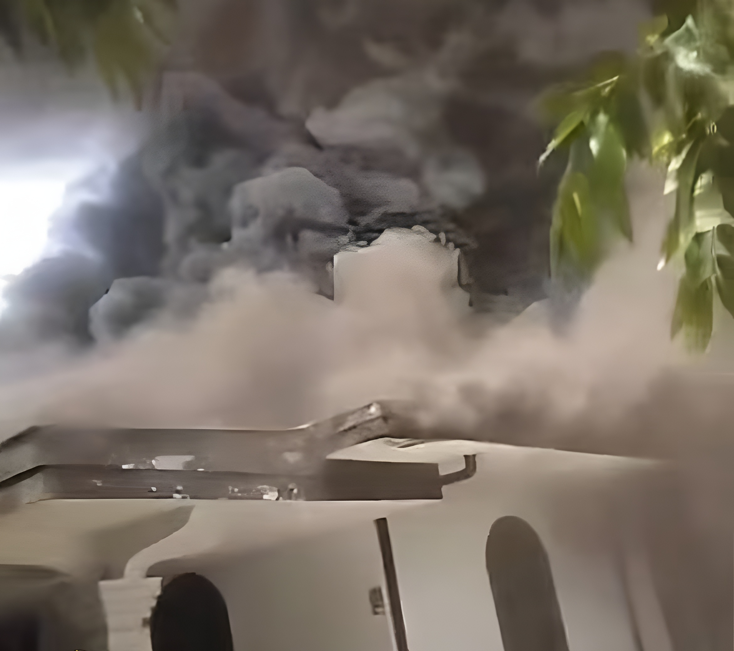 Kawasan di Belakang Masjid Raya Mujahidin Pontianak Terbakar