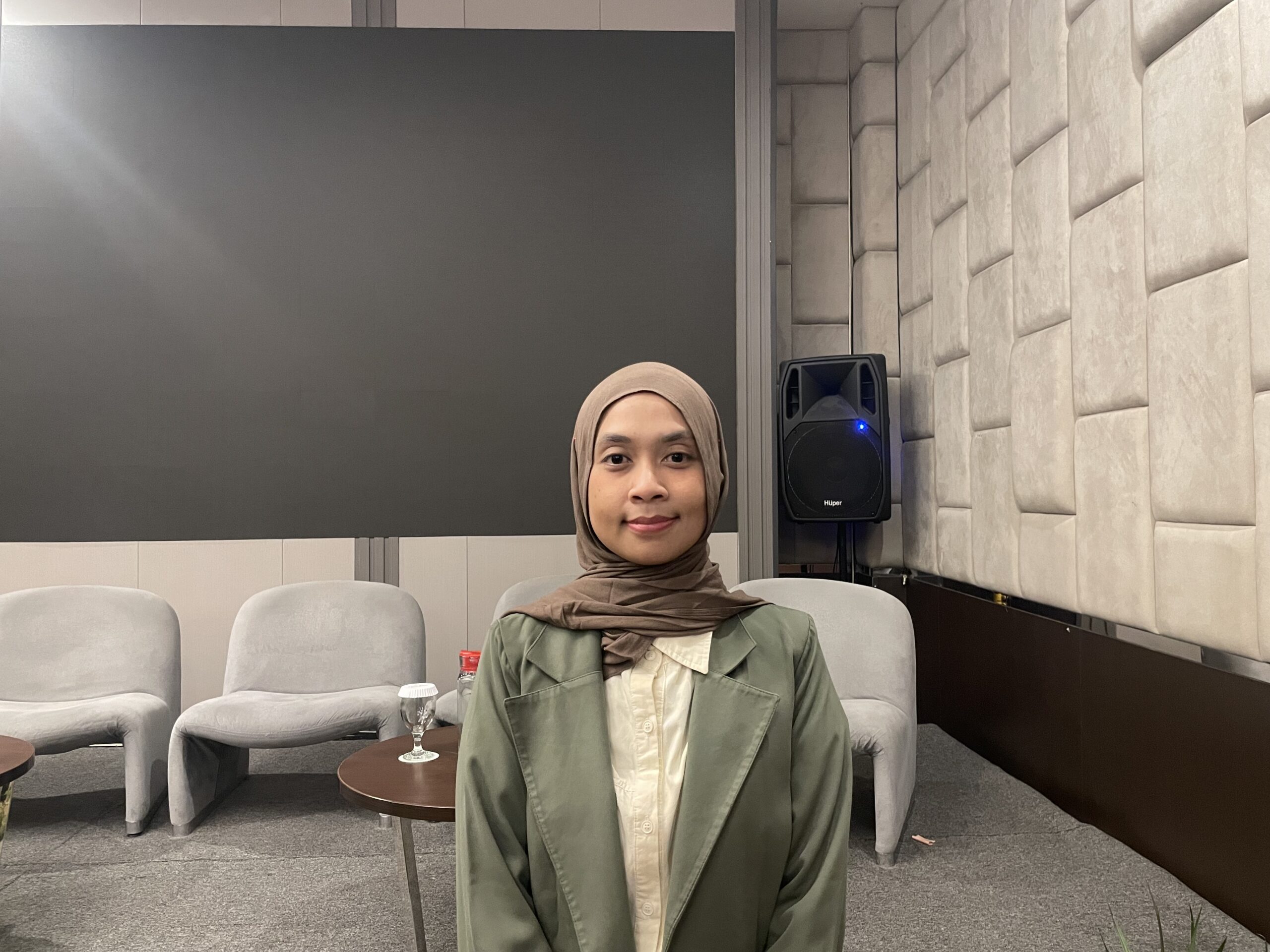 Cerita Arini Terapkan Pola Asuh Isyarat dan Komunikasi Visual Bersama Dua Anaknya