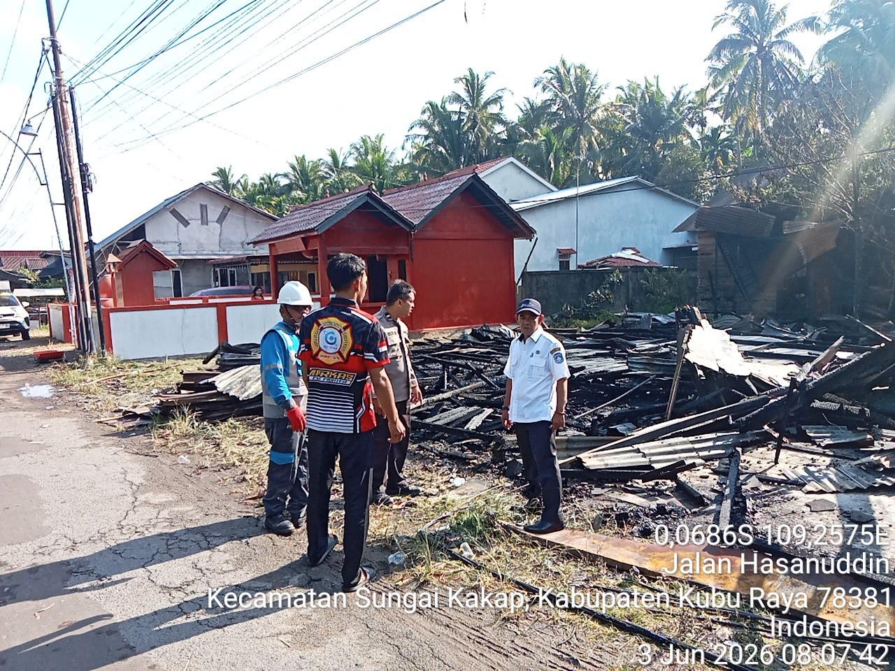 Rumah Kosong di Pal Sembilan Kubu Raya Hangus Terbakar, Diduga Korsleting di Dapur