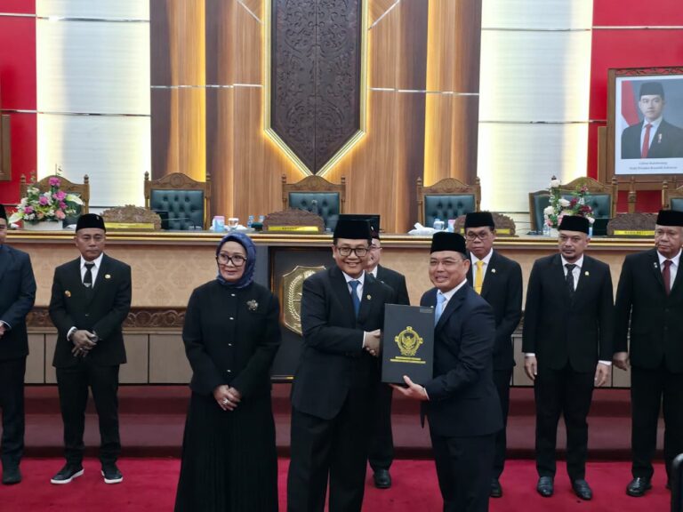 "Pemprov Kalbar kembali mempertahankan opini WTP dari BPK RI atas LKPD 2025. Capaian tindak lanjut rekomendasi Kalbar sukses melampaui target nasional."