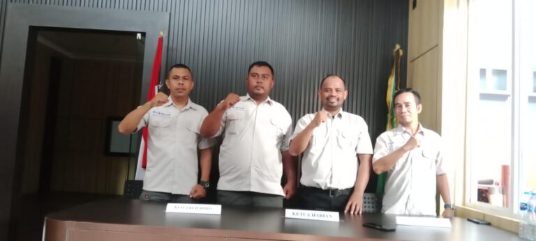 "Pengprov Pertina Kalbar menggelar Kejurprov Tinju 2026 di Sungai Kakap, Kubu Raya. Agenda dirangkai dengan sertifikasi wasit-hakim dan pelantikan pengurus."