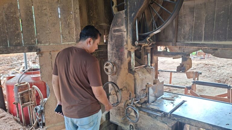 "Sekda Kota Pontianak Amirullah menegaskan kepatuhan terhadap SOP adalah pelindung utama ASN dari temuan hukum dan dugaan penyimpangan administrasi."