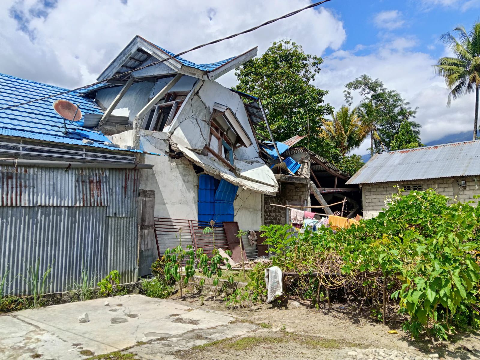 Satu Warga Meninggal dan Puluhan Luka Akibat Gempa Magnitudo 6,7 di Sulawesi Tengah