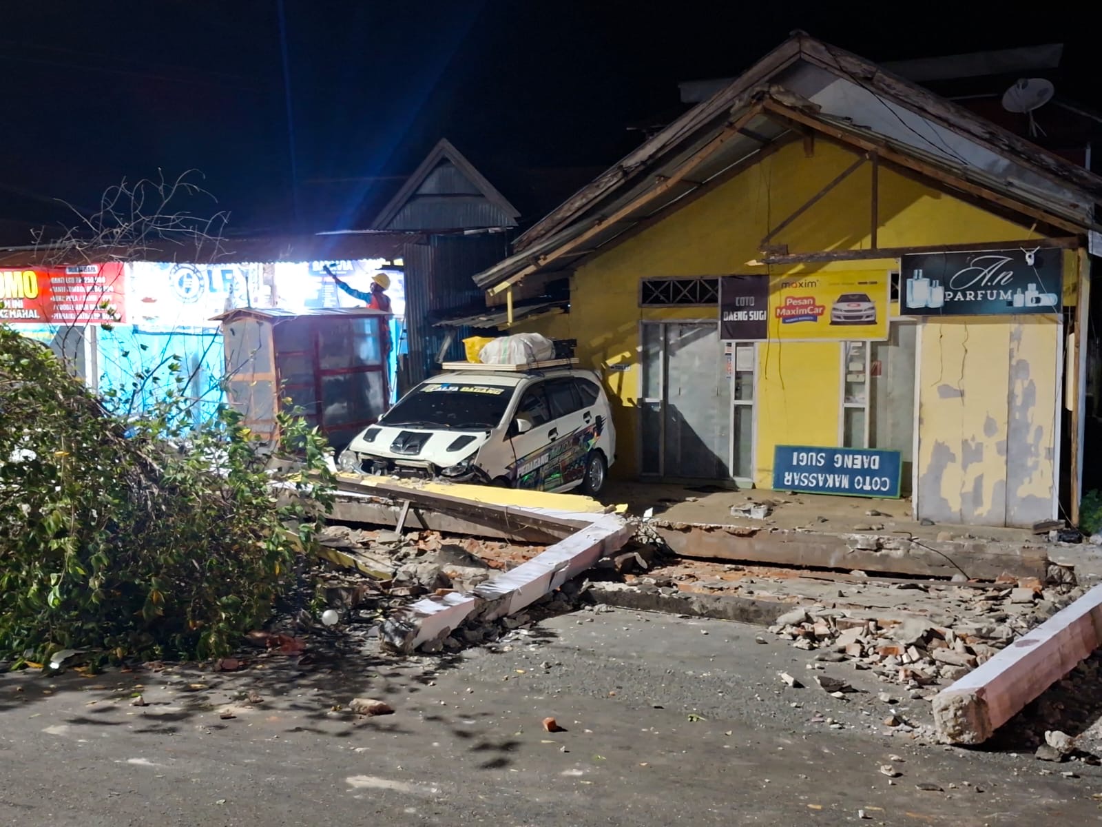 Rangkuman Bencana BNPB: Satu Warga Tewas Akibat Gempa Buol dan Karhutla Marak