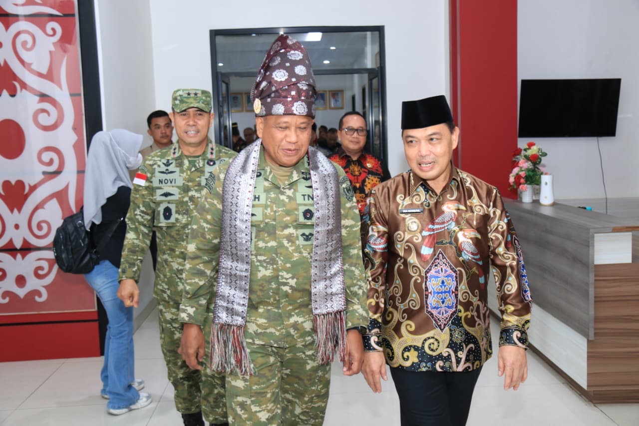 Sambut Wakasad di Pontianak, Pemprov Kalbar Perkuat Sinergi Keamanan Wilayah Perbatasan