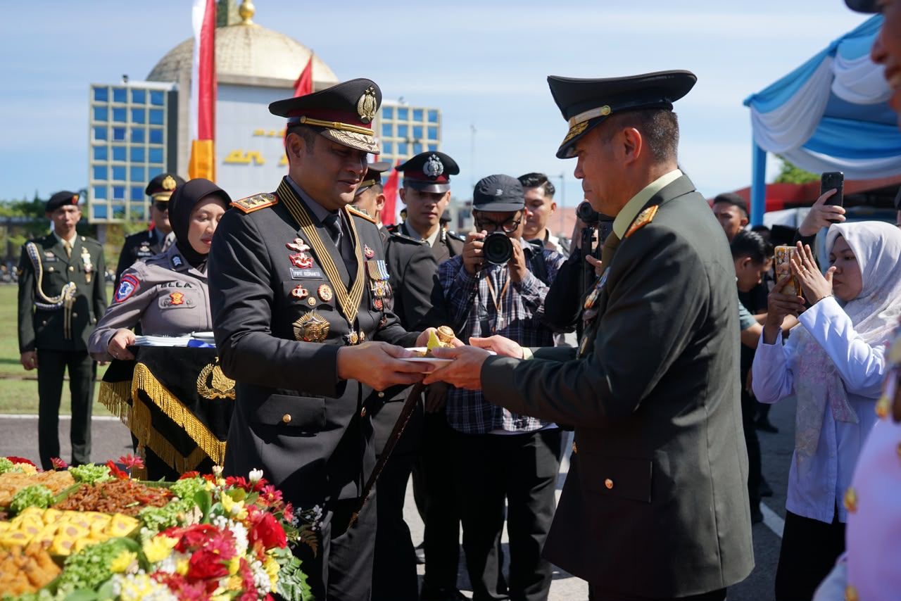 HUT Ke-80 Bhayangkara, Kapolda Kalbar Tekankan Integritas dan Pelayanan Humanis