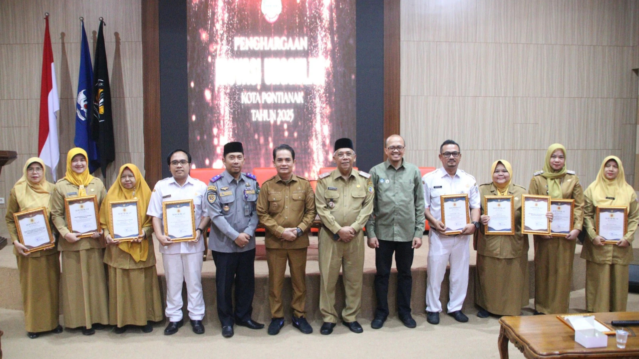 Lewat Baca Meter Mandiri, Perumda Tirta Khatulistiwa Raih Skor Kematangan Inovasi Tertinggi di Pontianak