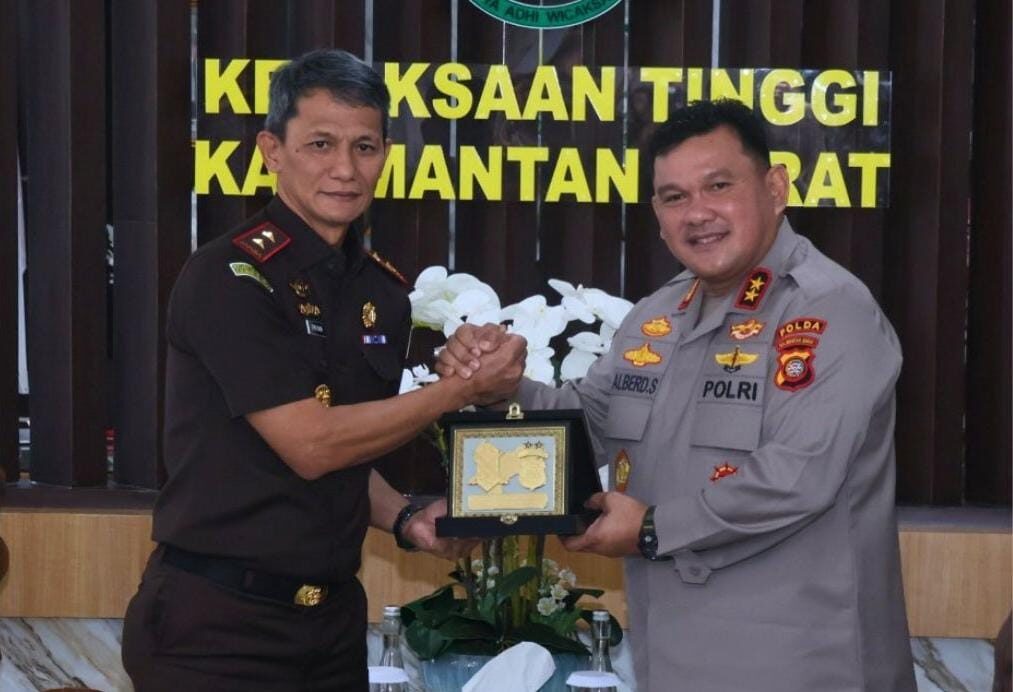 Bahas Implementasi KUHP Baru, Kapolda Sianipar Temui Kajati Emilwan Ridwan