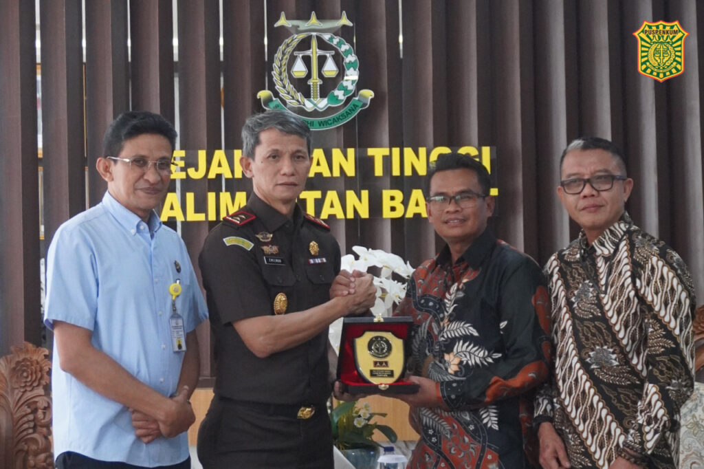 Kejati Kalbar-Pelindo Perpanjang Kerjasama Pengamanan Aset Negara