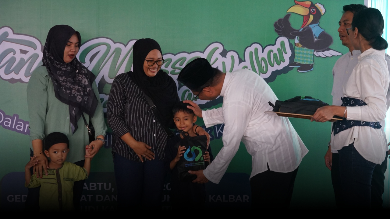 Peringati HUT ke-62, Bank Kalbar Gelar Khitanan Massal Gratis bagi 153 Anak