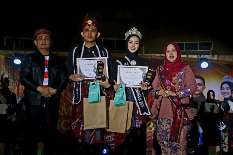 "Muhammad Zulfan Salis dan Nurhaliza resmi dinobatkan sebagai Duta Lanceng dan Praben Pontianak 2026 di PCC. Pemkot rencanakan Pekan Budaya Madura."
