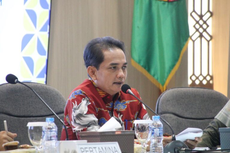 "Pemkot Pontianak terbitkan SE Nomor 25 Tahun 2026. Usaha laundry, restoran, hingga ASN dilarang keras menggunakan LPG 3 kg bersubsidi."