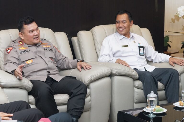 "Polda Kalbar mendukung pelaksanaan Sensus Ekonomi 2026 oleh BPS guna memperkuat akurasi data pembangunan daerah dan pemetaan keamanan wilayah."