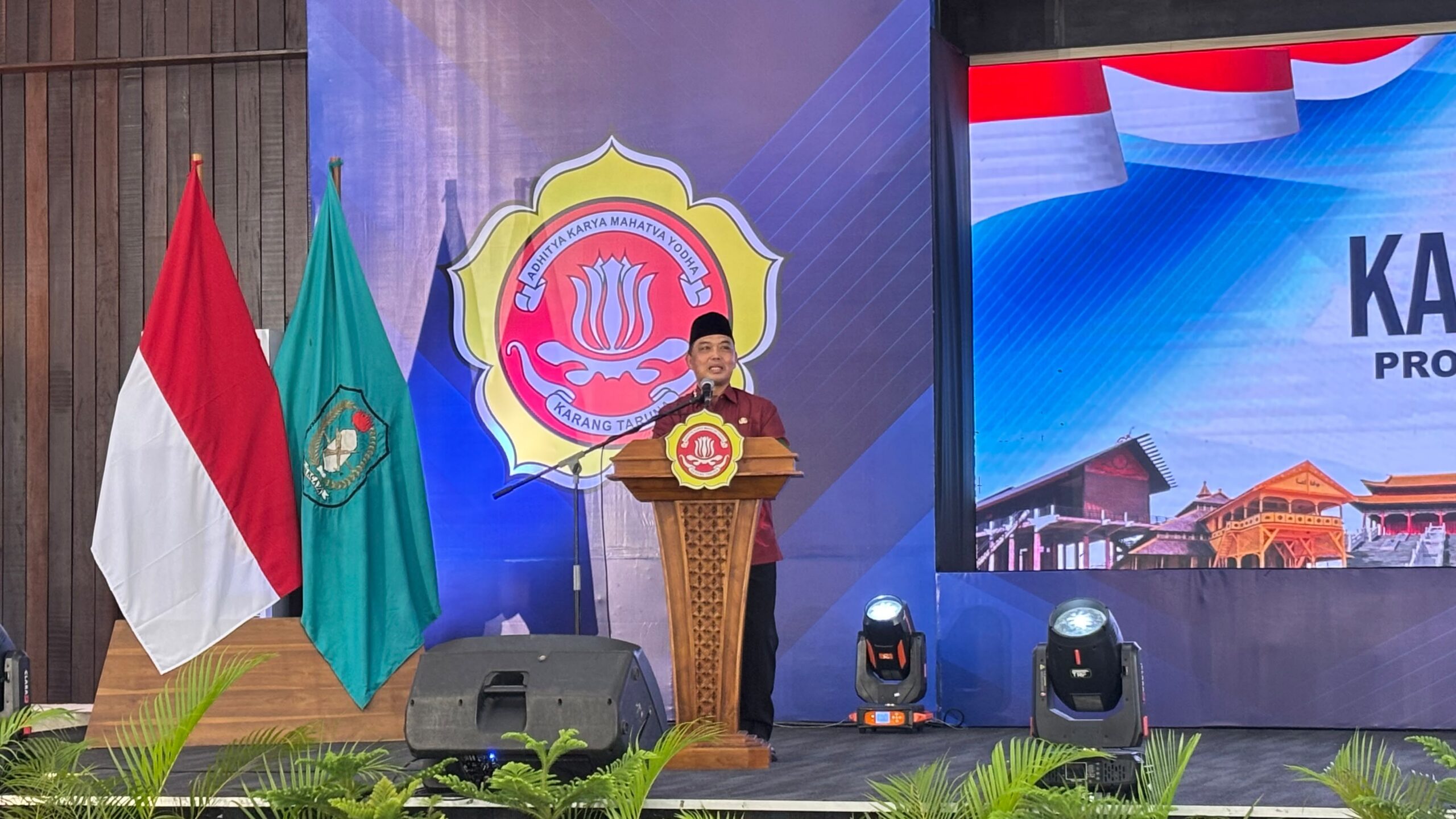Kalbar Rawan Bencana, Ria Norsan Minta Karang Taruna Tak Banyak Seremonial