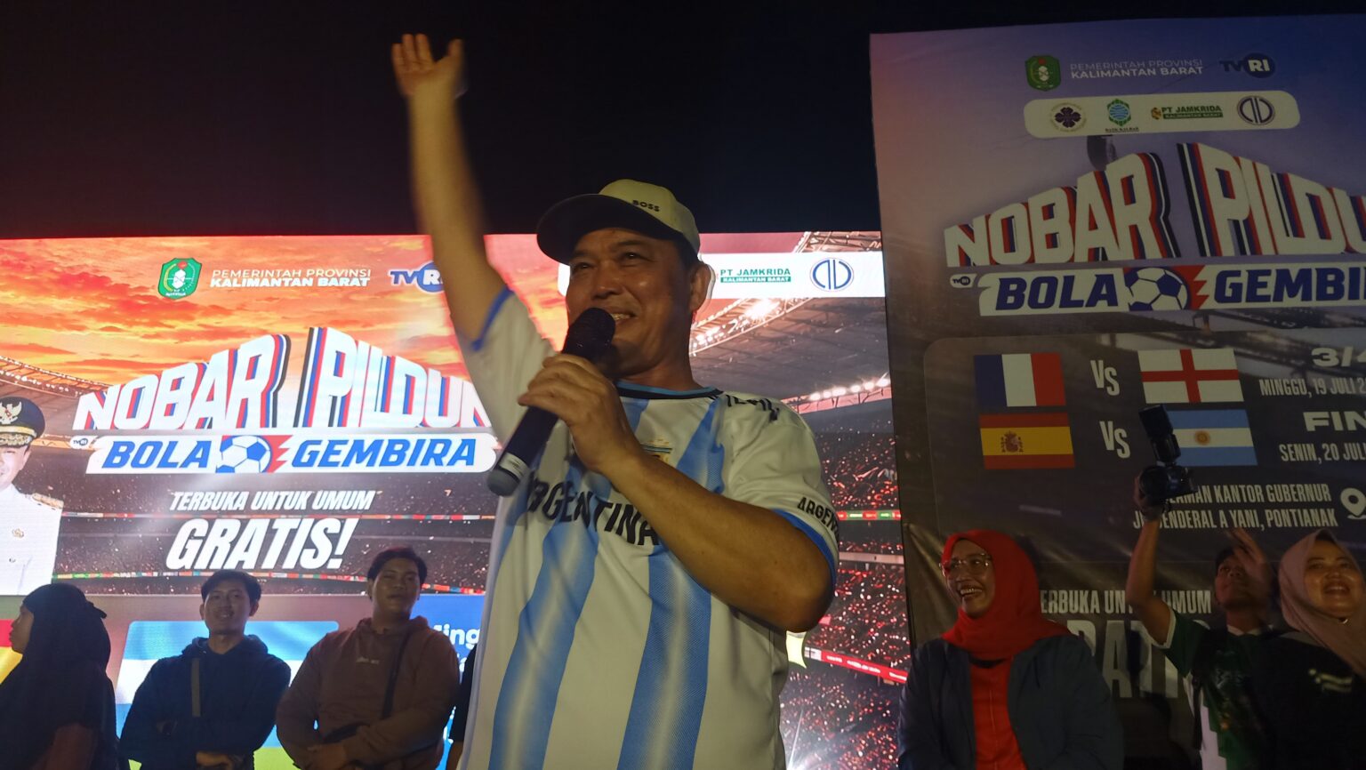 Warga Pontianak Padati Nobar Piala Dunia 2026 di Kantor Gubernur Kalbar