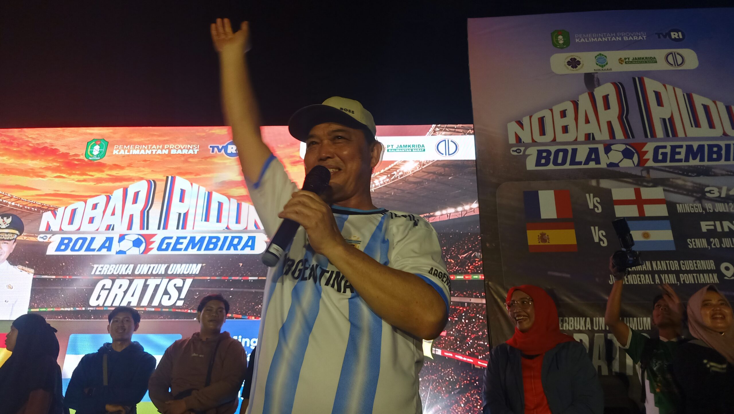 Warga Pontianak Padati Nobar Piala Dunia 2026 di Kantor Gubernur Kalbar