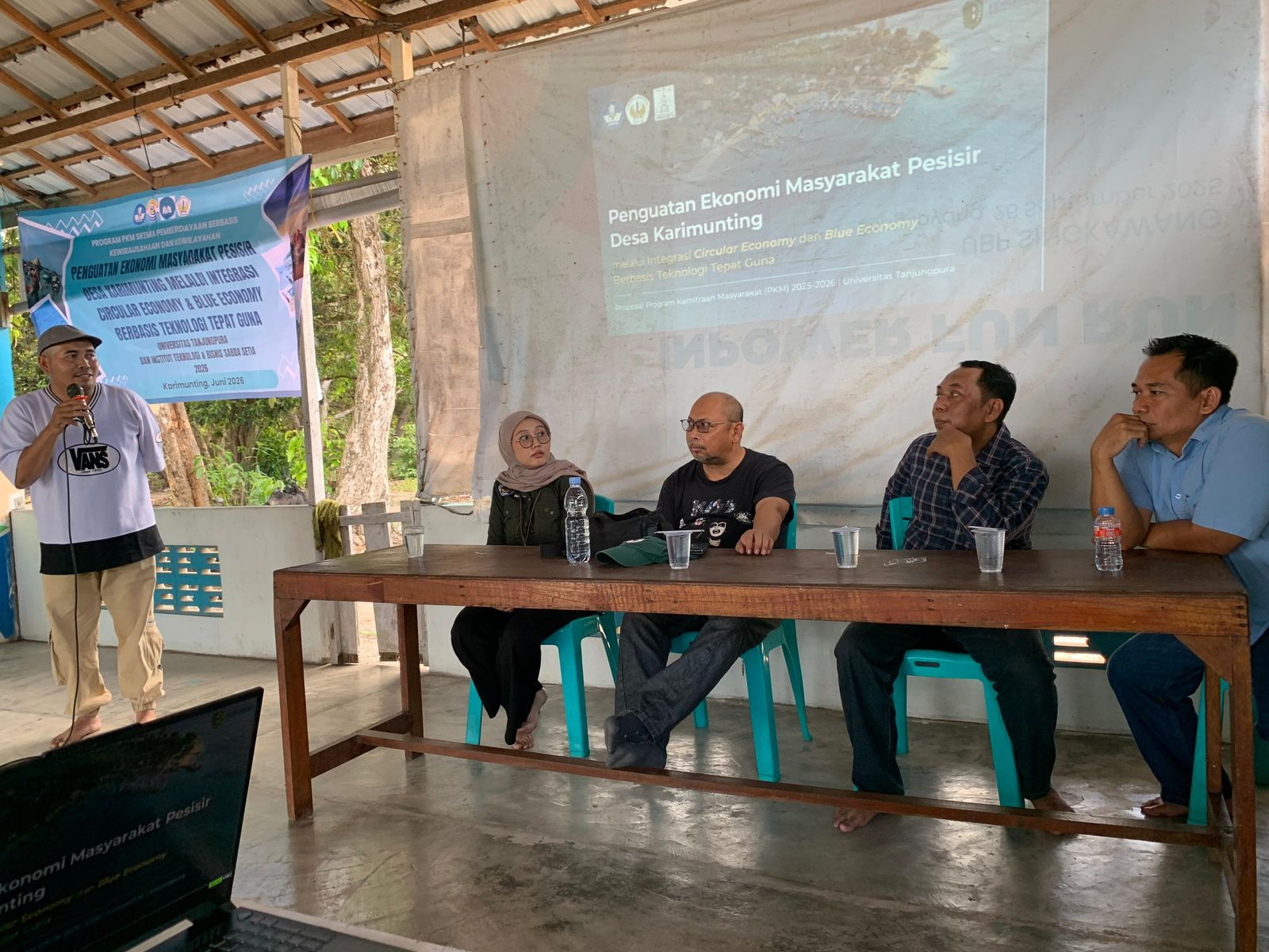 Untan dan ITBSS Terapkan Teknologi Tepat Guna di Pesisir Karimunting Bengkayang