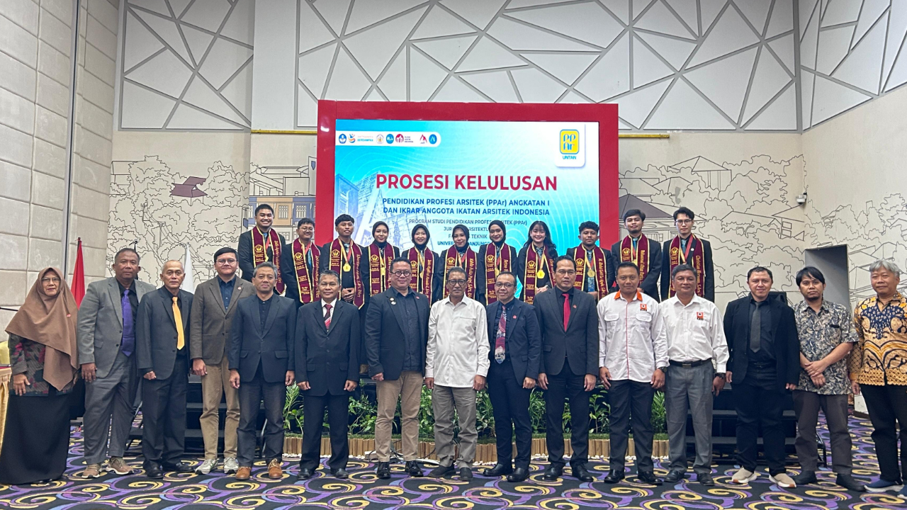 Cetak Sejarah Baru, UNTAN Melahirkan Lulusan Arsitek Profesional Pertama di Kalimantan