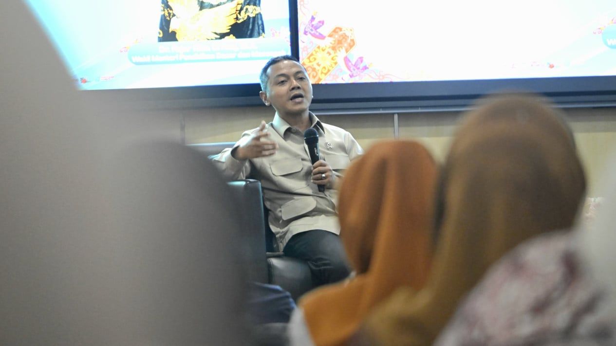 Kunjungi Kaltim, Wamendikdasmen Evaluasi Pelaksanaan Penerimaan Murid Baru