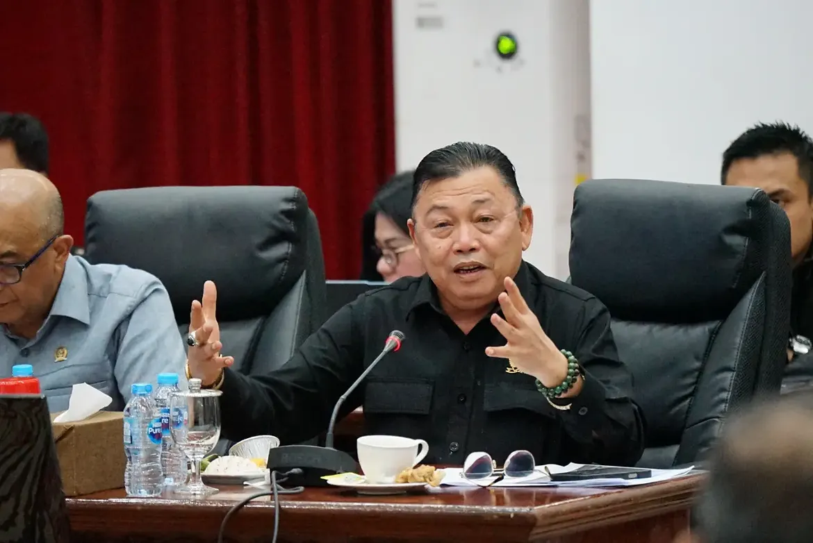 Jelang HUT ke-81 RI, Cornelis Ajak Masyarakat Dayak di Kalbar Kibarkan Bendera Merah Putih