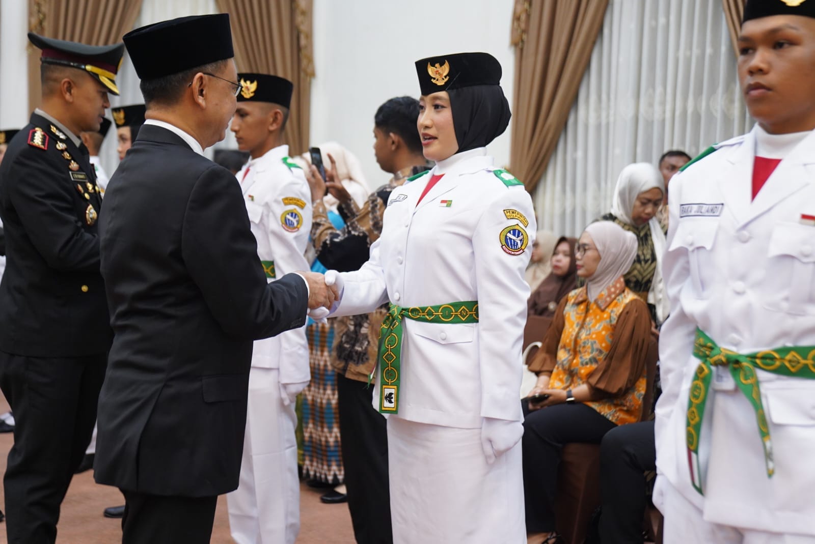 Wali Kota Kukuhkan Paskibraka Pontianak 2026 untuk Upacara di Stadion PSP