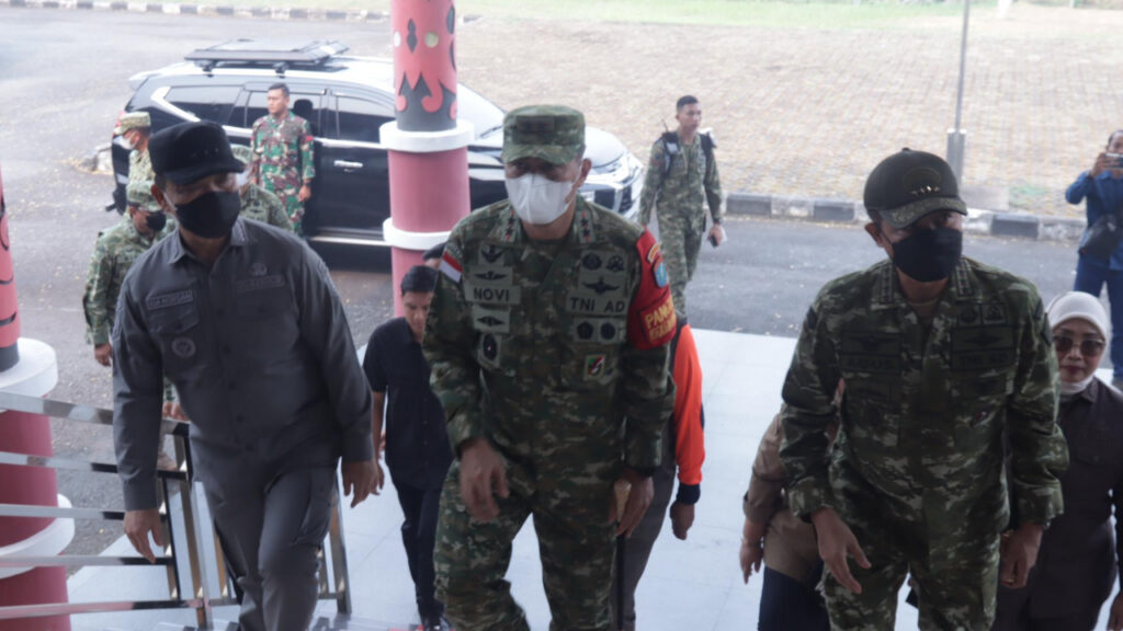 Jelang Kunjungan Prabowo, Gubernur Kalbar Sambut Panglima TNI dan Kapolri Matangkan Penanganan Karhutla
