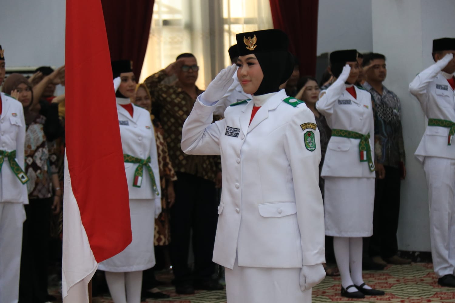 Gubernur Kukuhkan Paskibraka Kalbar untuk Upacara HUT ke-81 RI