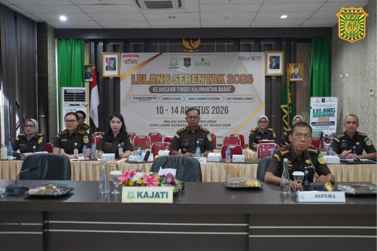 "Hari kedua Lelang Serentak Kejaksaan RI, Kejari Singkawang dan Kejari Landak berhasil bukukan penjualan barang rampasan negara senilai Rp885 juta."