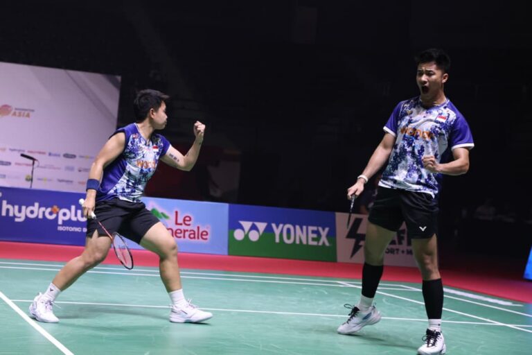 "Sempat tertinggal di gim pertama, ganda campuran Dejan Ferdinansyah/Apriyani Rahayu rebut tiket final Pontianak International Challenge 2026 lewat laga rubber game sengit."