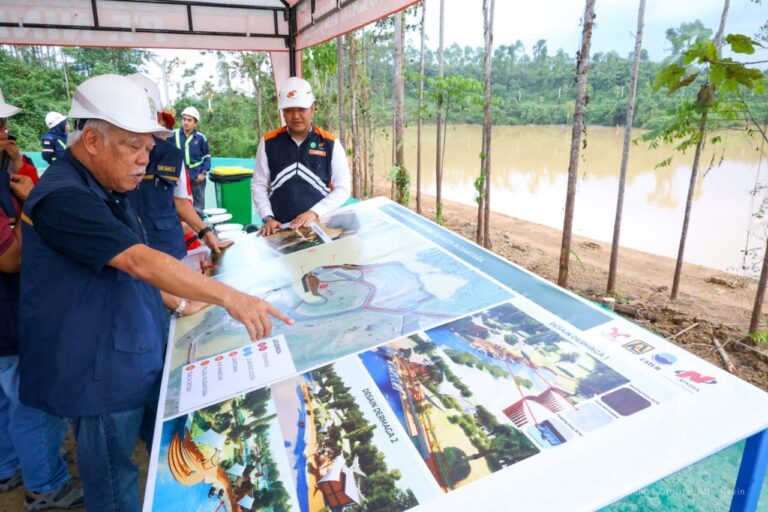 "Otorita IKN dapat pagu RAPBN 2027 Rp6,7 triliun untuk proyek legislatif-yudikatif. Basuki pastikan dana komitmen Rp48 triliun terus dicairkan bertahap."