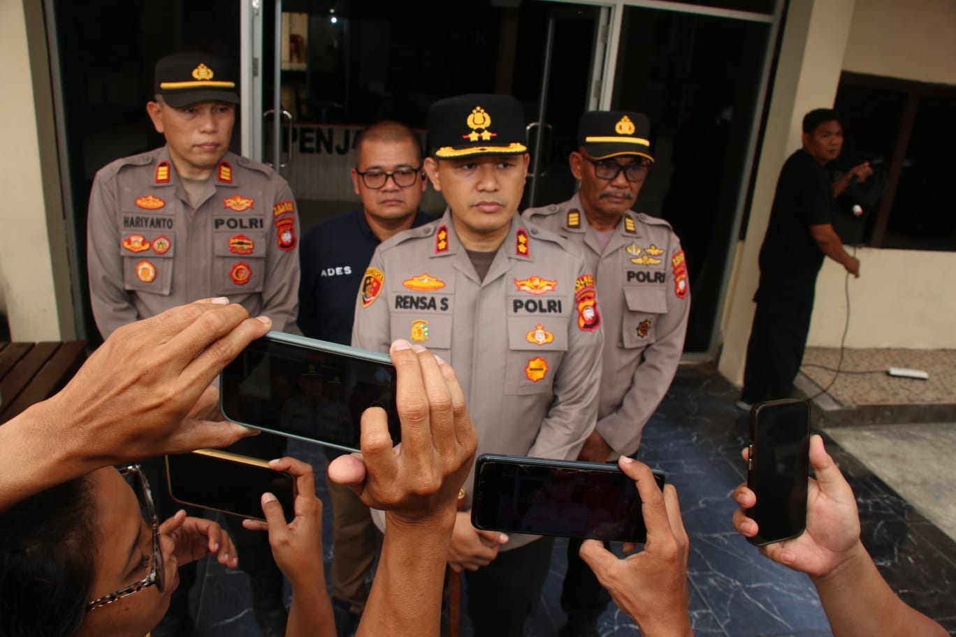 Atasi Karhutla di Kubu Raya, Polres Kerahkan 60 Personel Brimob ke Titik Rawan