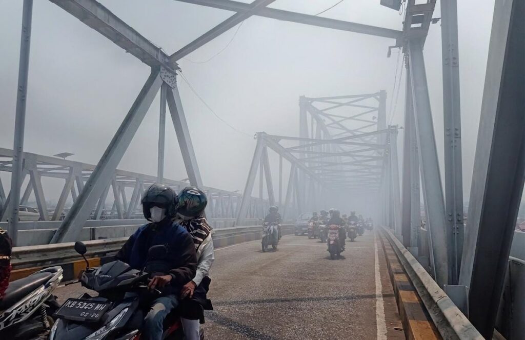 Pertengahan Agustus Belum Bebas Asap Kualitas Udara Memburuk Ancam Kesehatan Warga Pontianak