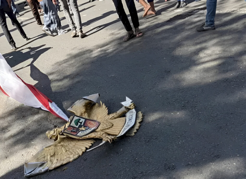 Lambang Garuda di Pendopo Gubernur Aceh Dicopot Paksa, Publik Medsos Terbelah