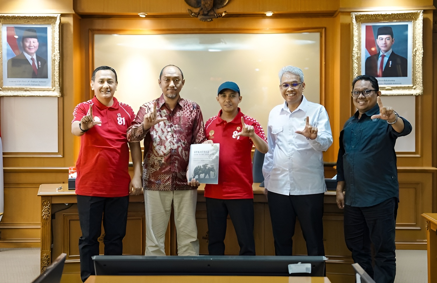 Kemenhut Resmi Berlakukan Strategi Baru Konservasi Gajah Sumatera-Kalimantan di Hari Gajah Sedunia