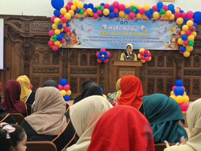 "Peringatan milad ke-20 PAUD PKK Kota Pontianak soroti keberadaan 30 lembaga pendidikan anak kurang mampu dan pentingnya verifikasi syarat SKTM."