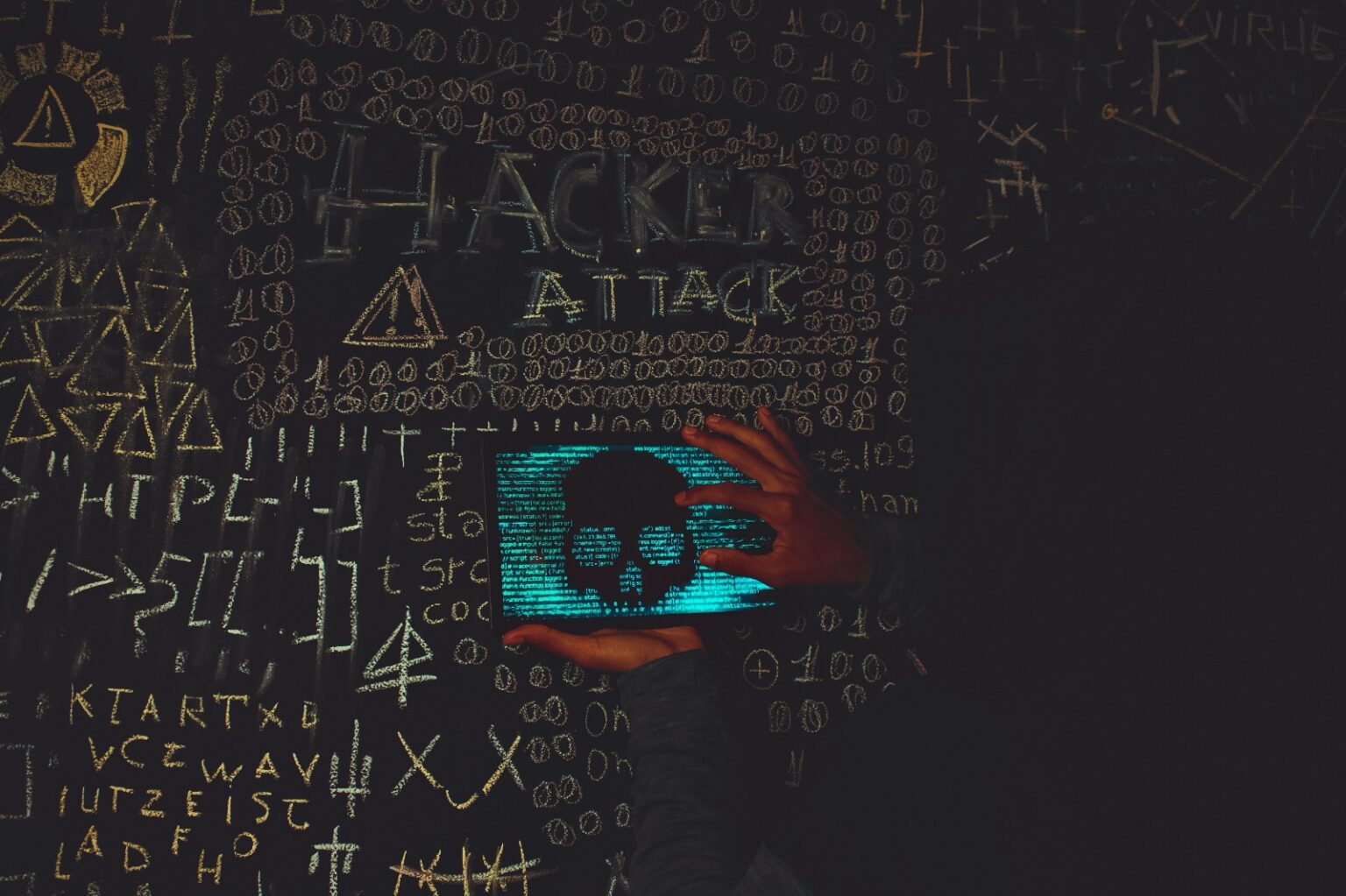 Dalangi Sindikat Phishing Global ‘Kratos’, Pemuda 25 Tahun Asal Pontianak Diringkus Bareskrim dan FBI