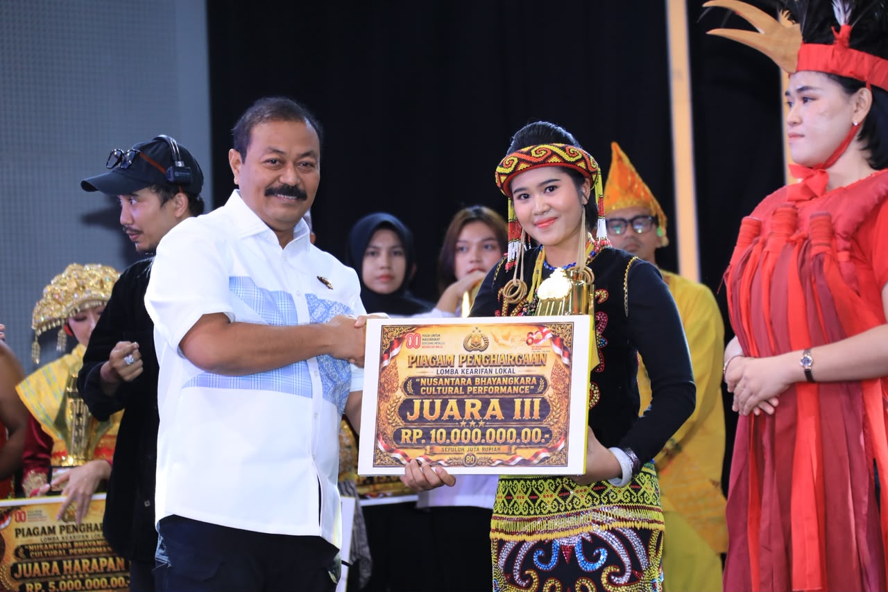 Polda Kalbar dan Komunitas Seni Raih Juara 3 Lomba Kreasi Lagu dan Koreografi Nasional