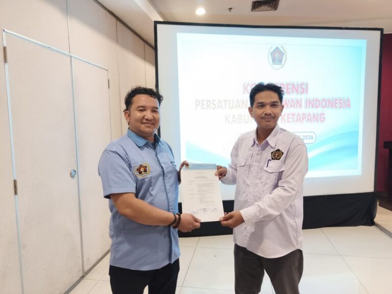 "Supriadi terpilih secara aklamasi sebagai Ketua PWI Kabupaten Ketapang periode 2026-2029. PWI Kalbar sebut pembentukan ini jadi sejarah baru."