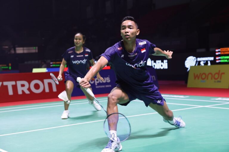"khsan/Salsabila melaju ke babak utama Polytron Pontianak International Challenge 2026 usai menang dua gim, siap hadapi pasangan senior Jonathan/Pitha."