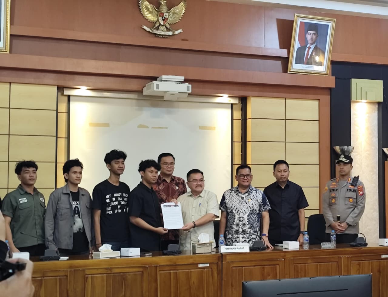 DPRD Kalbar Sepakat Untuk Tolak Mencabut Perda No 1 Tahun 2022