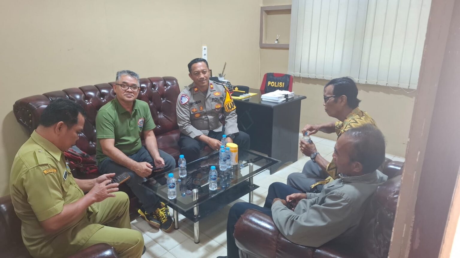 Polsek Menyuke Cek Lokasi PETI di Banyuke Hulu, Petugas Temukan Lima Mesin Dompeng